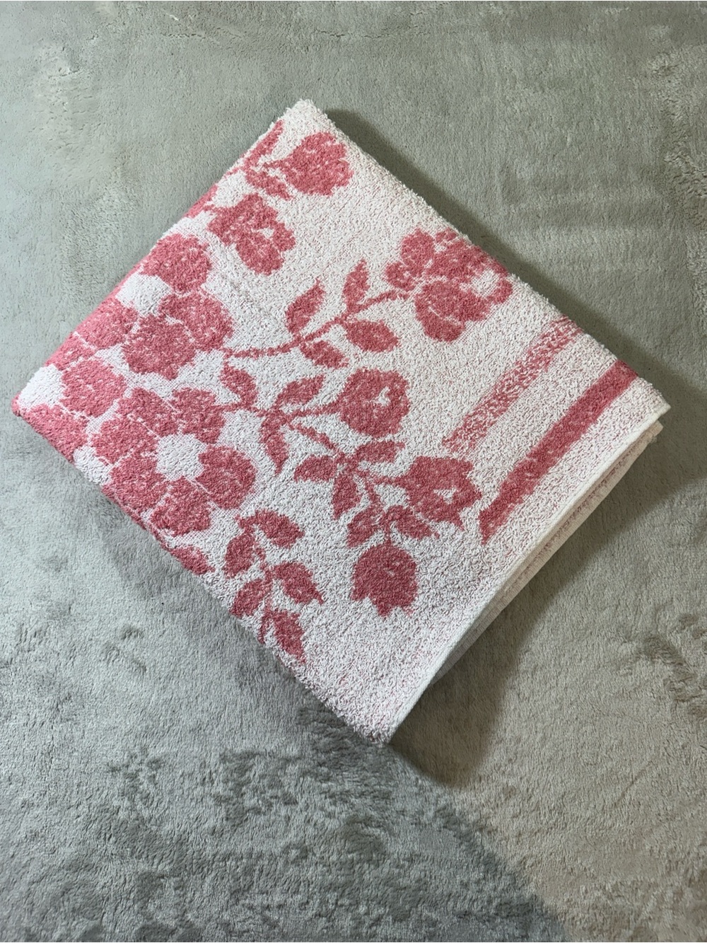Cannon Towel 25X44 Pink & White Floral Textured Cotton/Polyester Vintage